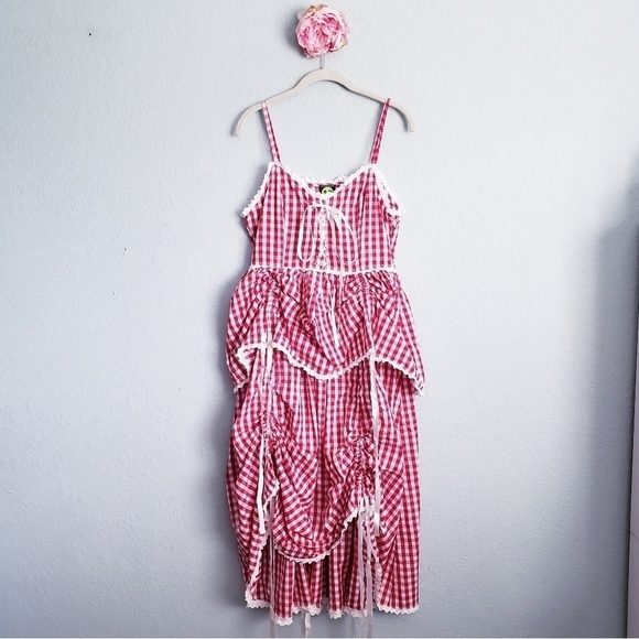 tunnel vision Dresses & Skirts - Tunnel Vision Red and White Gingham Convertible Beatrice Dress